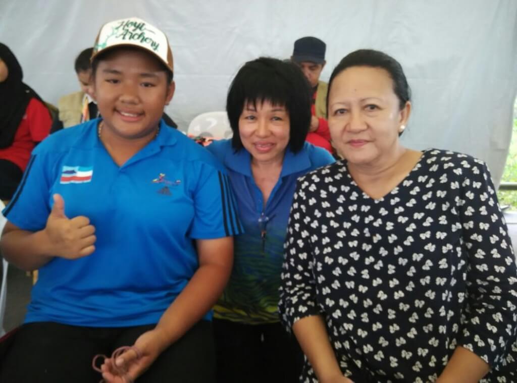 Edna Chiew,dari Kota Kinabalu Sabah yang merupakan ibu kepada atlet Sabah, Diana Tsen. 