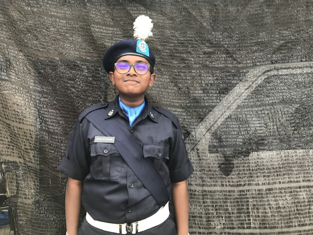 Ketua Platun Kadet Polis SMK Bandar Puteri Jaya, Muhamad Khuzairi As-Syakirin Ibrahim