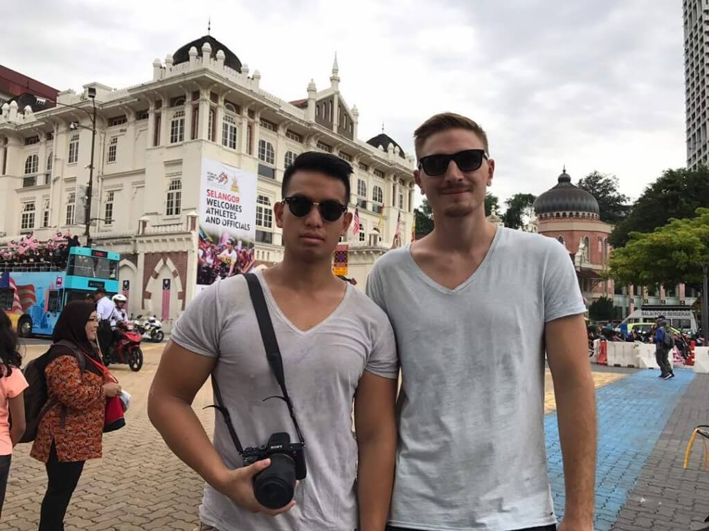 Martin Nguyen (kiri) dan Andreas Siler (kanan) yang pertama kali datang ke Malaysia, teruja berpeluang melihat raptai Sambutan Hari Kebangsaan Malaysia.