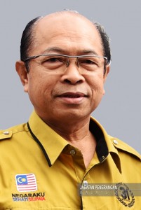 Almain kini bertugas di Putrajaya.