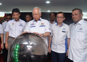 Najib turut berkesempatan melancarkan Portal Perumahan Negeri Sembilan di UTC Negeri Sembilan.
