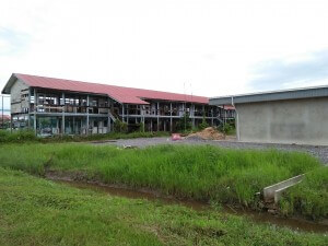 Pusat Komersial Kampung Tellian yang dijangka siap April nanti. 
