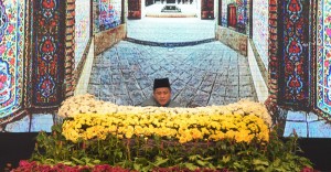 Johan Qari mempersembahkan bacaan ayat-ayat suci Al-Quran sejurus dinobatkan sebagai pemenang