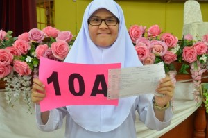 Nur Fatihah gembira dengan keputusan penuh 10A yang dicapainya