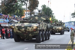 Persembahan perarakan kenderaan dan aset tentera Negeri Sembilan.
