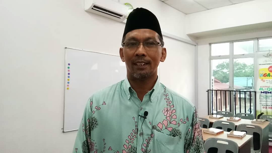 Ilman Sukayat, 54