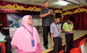 Taklimat Pilihanraya disampaikan oleh Timbalan Pengarah SPR Melaka, Razif Jorami.