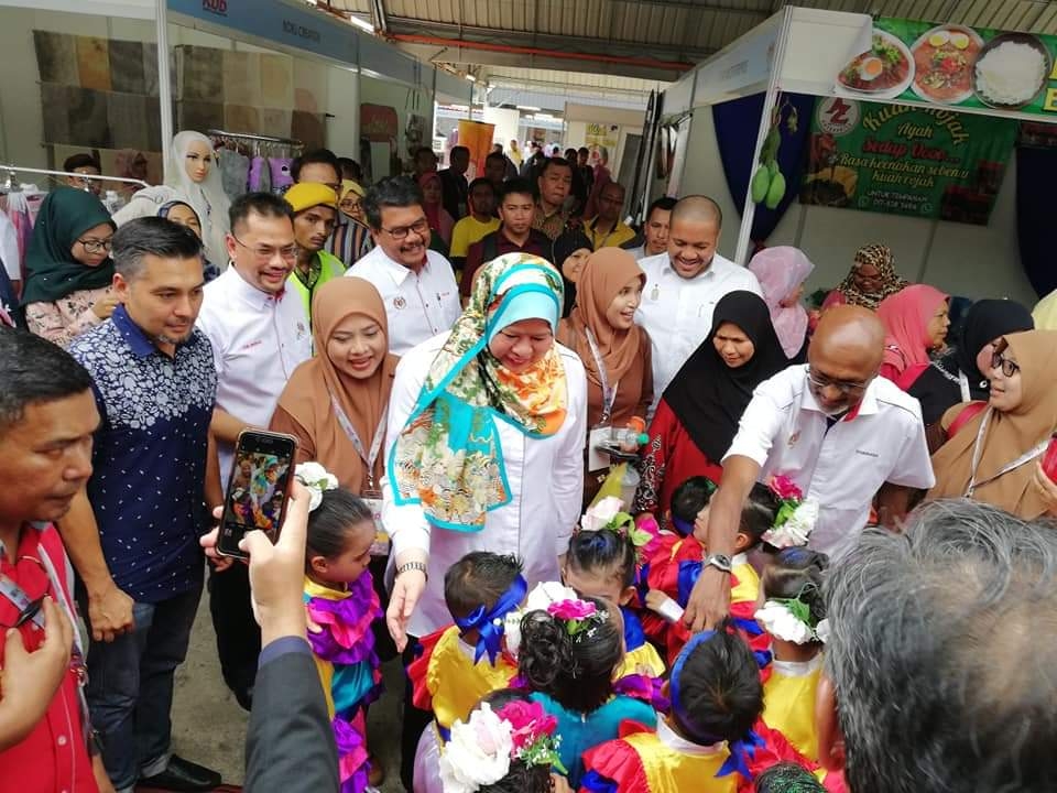 KUD Zon Utara dilancarkan Menteri Pembangunan Luar Bandar, Datuk Seri Rina Mohd Harun di Midtown Perda