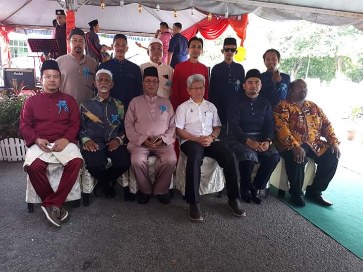 Timbalan Ketua Menteri 1 Pulau Pinang bergambar bersama Adun Sg Bakap dan Pengerusi-Pengerusi MPKK kawasan Sg Bakap