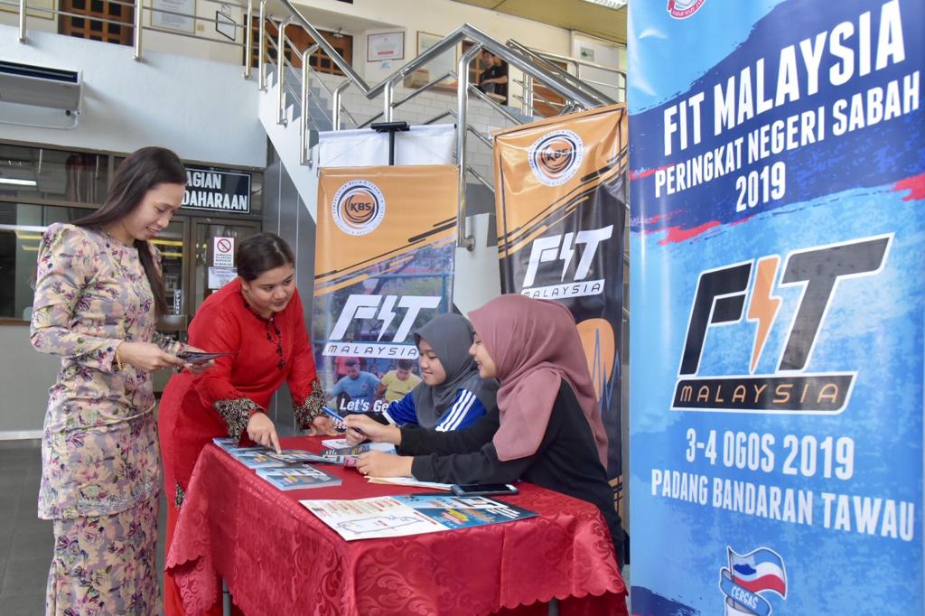 Promosi penyertaan aktiviti FitMalaysia dijalankan di kawasan-kawasan sekitar bandar Tawau. 