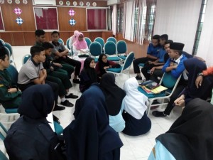 Latihan Dalam Kumpulan pelajar Kelab Malaysiaku.