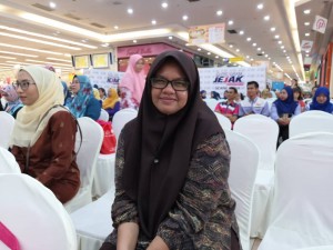 Seminar ini memberi banyak maklumat berguna kepada Siti Aminah. 
