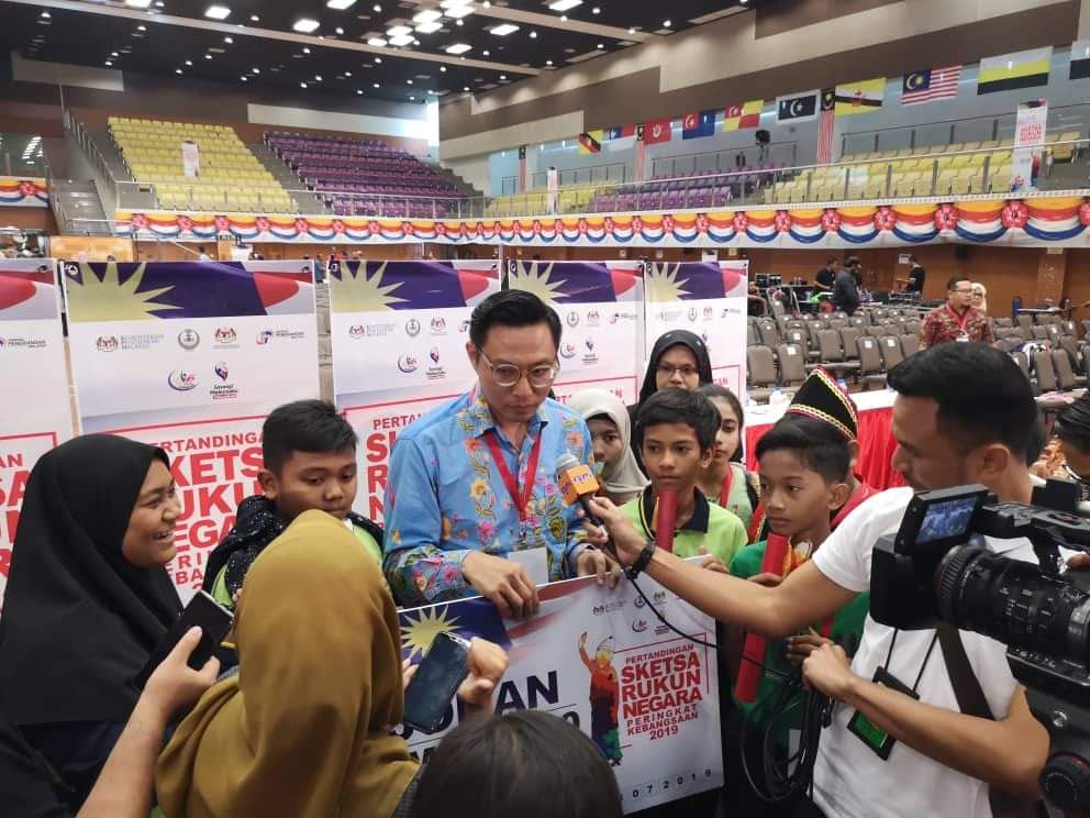 Sekolah Menengah Kebangsaan (SMK) Durian Tunggal Melaka, dinobatkan Johan Pertandingan Akhir Sketsa Rukun Negara Peringkat Kebangsaan 2019 anjuran Jabatan Penerangan Malaysia (JaPen) dengan kerjasama strategik Kementerian Pendidikan Malaysia.
