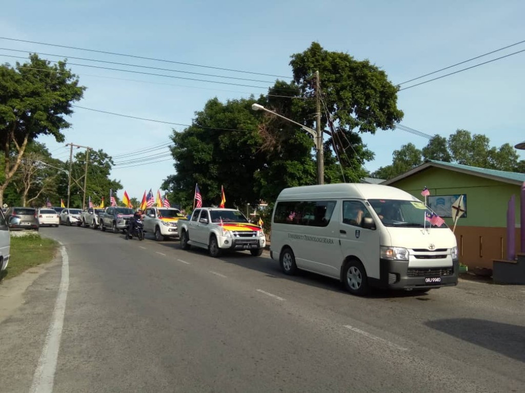  konvoi KMJG tiba di Sekolah Kebangsaan St Patrick Mukah