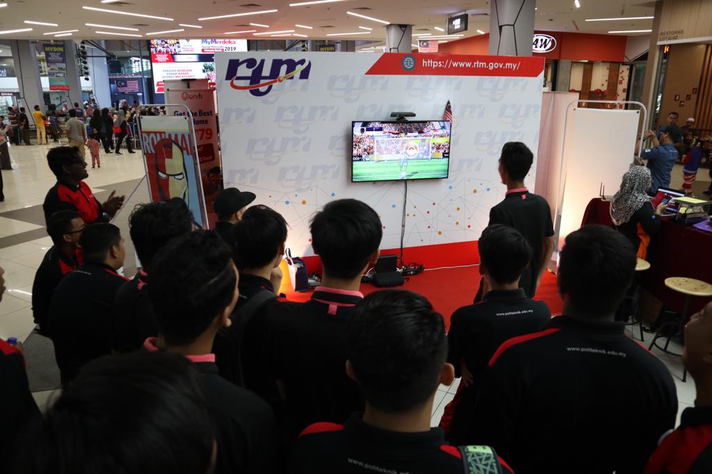 Permainan interaktif E-Sports disedikan RTM menarik minat holong belia