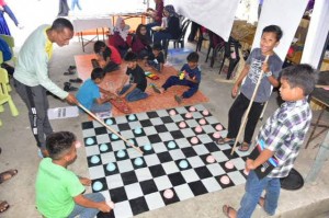 Turut diadakan permainan tradisional kepada pengunjung Pesta Air Kuala Perlis anjuran kerjasama dari agensi kerajaan di Negeri Perlis.