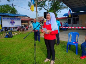 Pegawai Penerangan Daerah Seberang Perai Tengah, Lizza Imelia M. Sulanah yang hadir merasmikan program