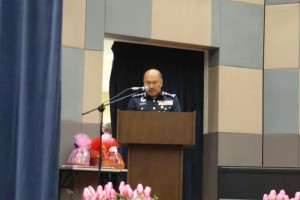 Ketua Polis Johor, Datuk Mohd Kamaruddin Md Din ketika berucap merasmikan Program Bersama Memerangi Jenayah Siber. ‘Apakah Peranan Anda?’. 