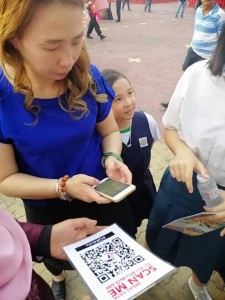 Pengunjung turut mengimbas Kod QR JaPen Pulau Pinang