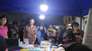 Kaunter Mobile@kiosk penuh diserbu orang ramai