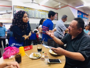 Edaran risalah berkaitan langkah-langkah pencegahan wabak novel koronavirus kepada orang ramai.
