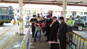 Ketua Polis Pulau Pinang Sahabudin Abd Manan ketika mengadakan pemantauan dan tinjauan di Pasar Bisik Kuala Muda, Penaga.
