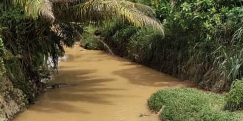 Kanak-kanak lelaki berusia 10 yang dipercayai dibawa arus deras di Sungai Bakau semalam.
