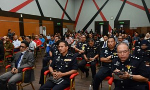Kehadiran ketua-ketua jabatan dan wakil pemimpin masyarakat semasa pelancaran program Inisiatif Bersepadu Menangani masalah penyalahgunaan dadah, sustans dan pelencongan Sosial, Jom Hijau AADK serta jihad dadah.