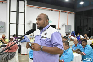 Soalan dan pandangan yang dikemukakan oleh peserta Program, Adib Anas, Pengerusi Majlis Belia Daerah SPT.