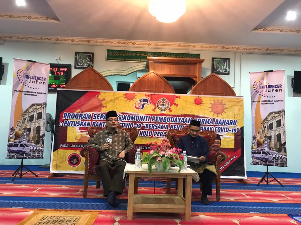 Forum ceramah disampaikan oleh Datuk Mohd Kazim Elias.