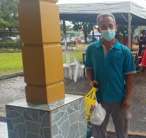 Azman Yusof, 45 berterima kasih kepada pihak Ketengah yang telah menyumbang sentiasa mengambil cakna kepada kebajikan masyarakat di sini.