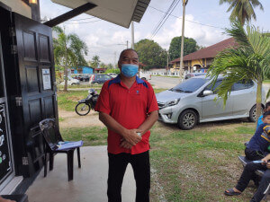 Ibrahim Muhammad, 59, gembira anak beliau dapat menyertai program Jom Bojeng Kembali ke Sekolah.