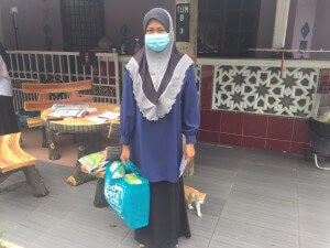 Azizah Abdul Aziz, 55, suri rumah.