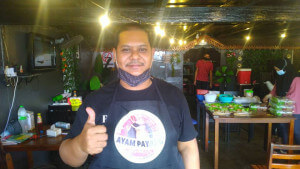 Muhammad Azahar Abdul Ghani, 34, pengusaha restoren di Kuala Berang bersyukur dengan rezeki musim PKP.