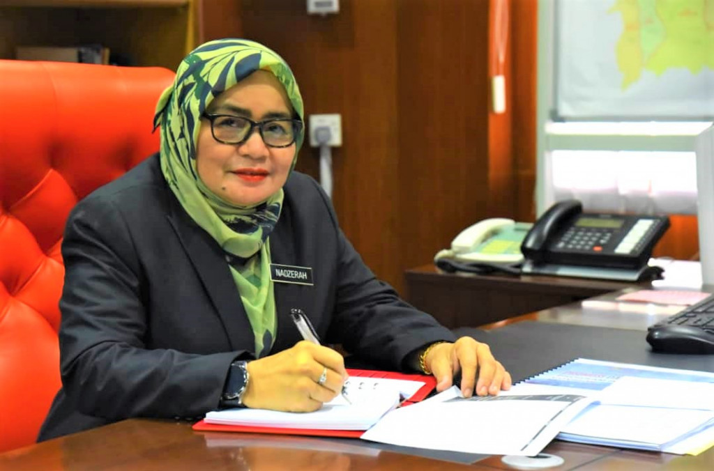 WANITA....Nadzerah meneruskan legasi kepimpinan wanita di JaPen Sabah.