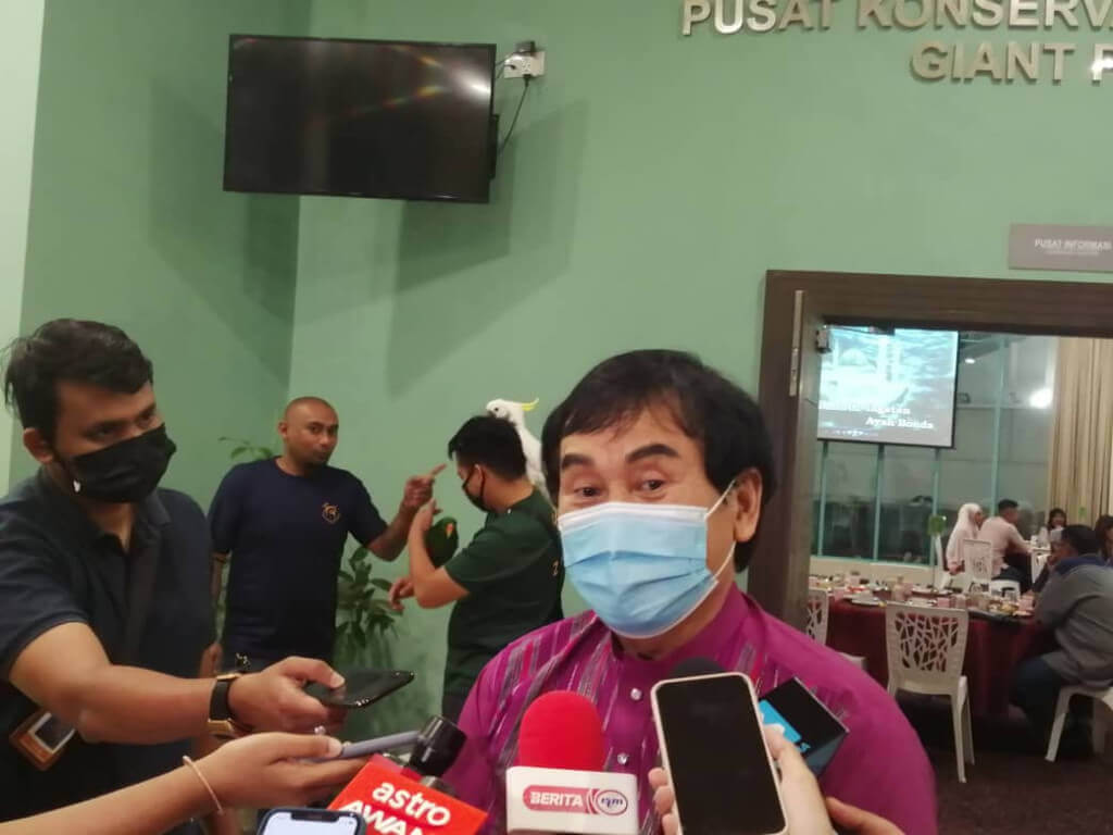 Rosly ketika ditemui media selepas Majlis Iftar Bersama Media di Zoo Negara, semalam.
