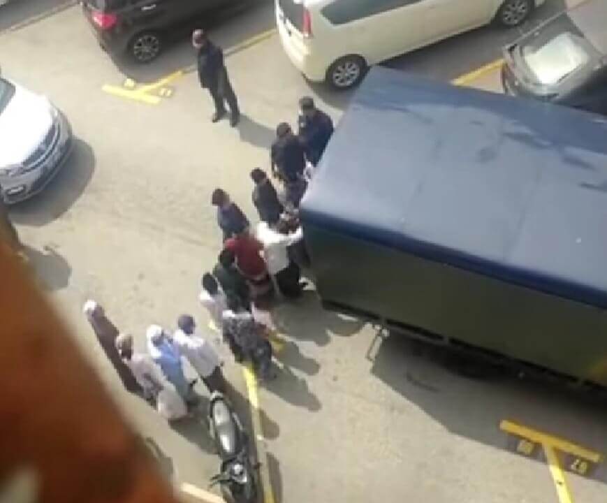 Warga asing yang ditahan dibawa ke IPD Gombak untuk siasatan lanjut dan permohonan tahanan reman di Mahkamah Majistret Selayang hari ini.