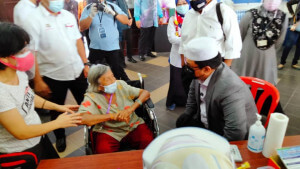 Lawatan Ketua Menteri Melaka ke Pusat Mobilisasi Vaksin Komuniti (MOVAK).