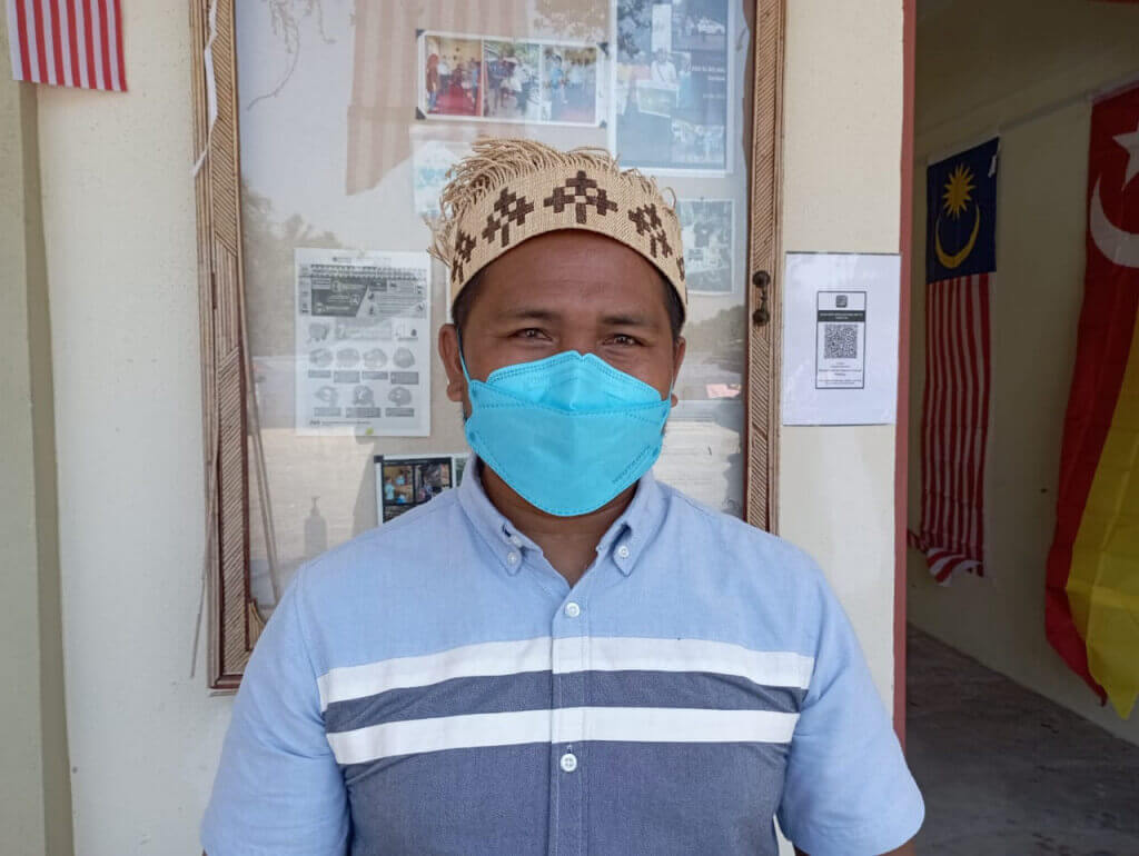 Pengerusi MPKKOA Kampung Orang Asli Batu 12 Gombak menghadkan mereka yang telah lengkap divaksin untuk hadir program tersebut.