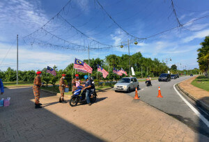 Jabatan Bomba dan Penyelamat Kuala Terengganu turut hadir memeriahkan program.