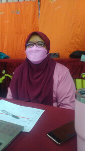 Pegawai Penyelaras Pusat Pemberian Vaksin, Majlis Daerah Hulu Terengganu Dr. Nurul Shahida Jusoh berkata semakin ramai yang datang untuk mendapatkan suntikan vaksin selepas dibuka untuk walk in kepada penduduk.