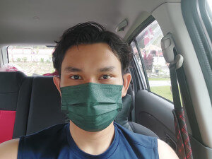 Mohd Hafiz sentiasa mengalakkan rakan-rakan untuk mengambil vaksin yang lengkap demi lindungi dir dari wabak.