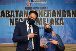 Anugerah Penulisan MA Terbaik.
