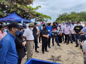 Taklimat lawatan daripada Pegawai Jabatan Perikanan Melaka.