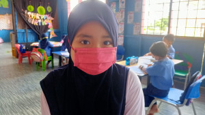 Nadira Wan Amirul, 6, pelajar tabika luah rasa seronok dapat bertemu rakan-rakan di tabika.