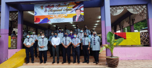 YB Datuk Mohd Isam Mohd Isa, ADUN Gemencheh (baju putih) bersama kepimpinan Pengakap daerah Tampin.