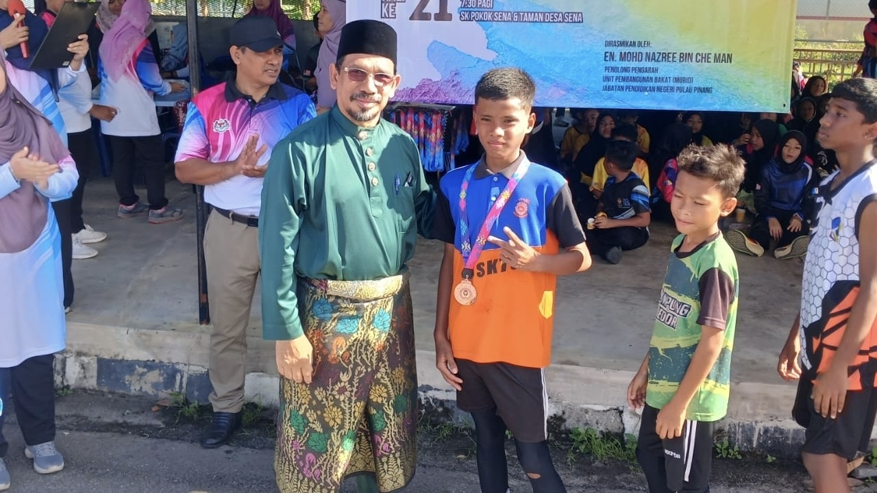 Antara peserta kejohanan.